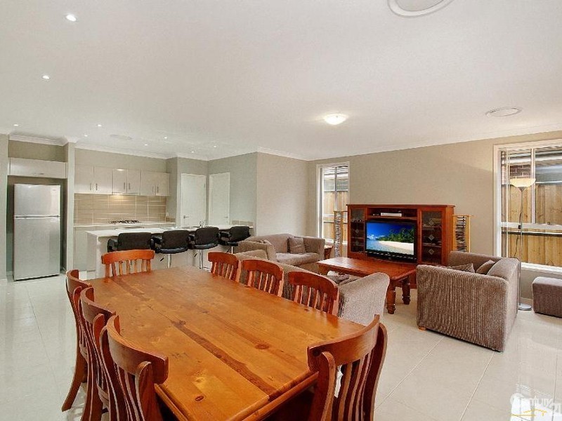 120 Greenview Parade, The Ponds NSW 2769