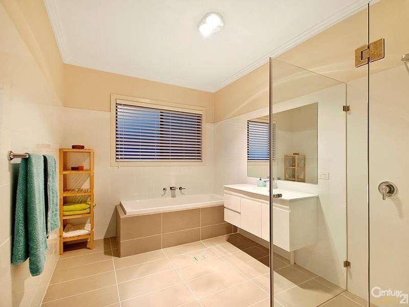 16 Waterfall Boulevard, The Ponds NSW 2769