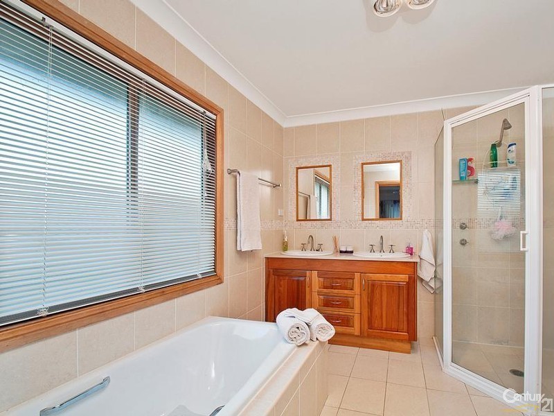 16 Highlands Way, Rouse Hill NSW 2155