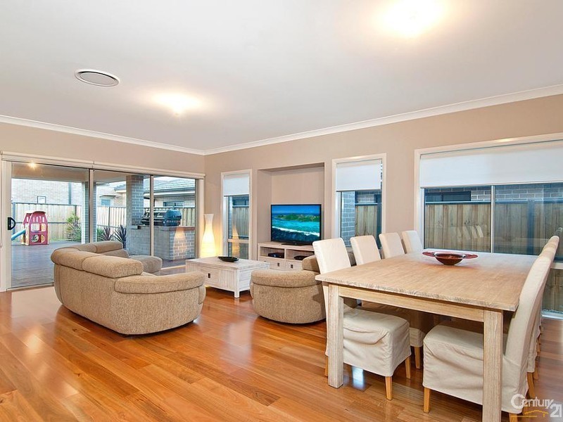 10 Paddock Street, The Ponds NSW 2769