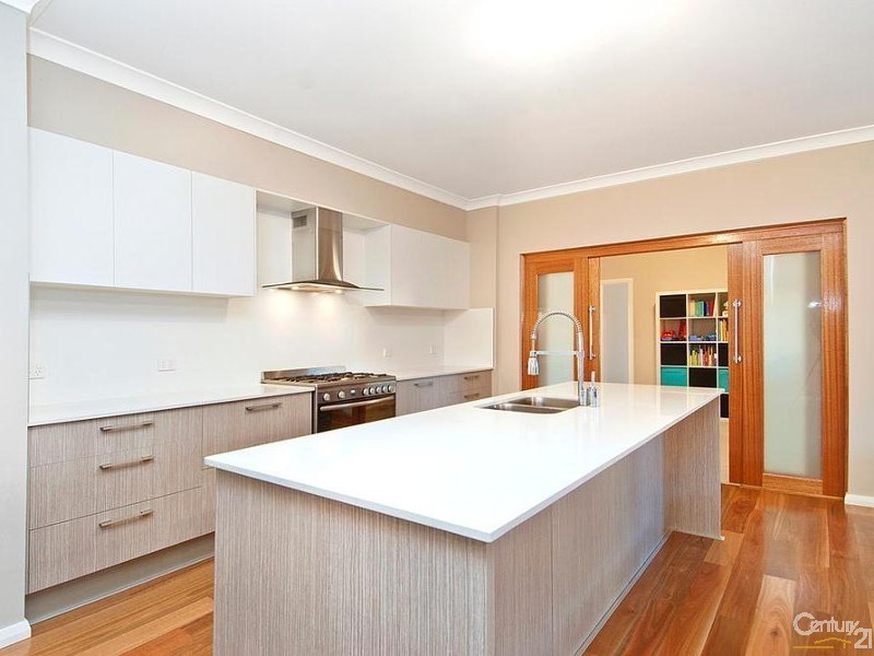 10 Paddock Street, The Ponds NSW 2769