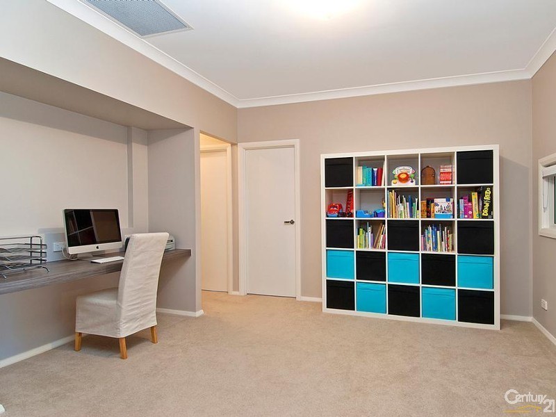10 Paddock Street, The Ponds NSW 2769