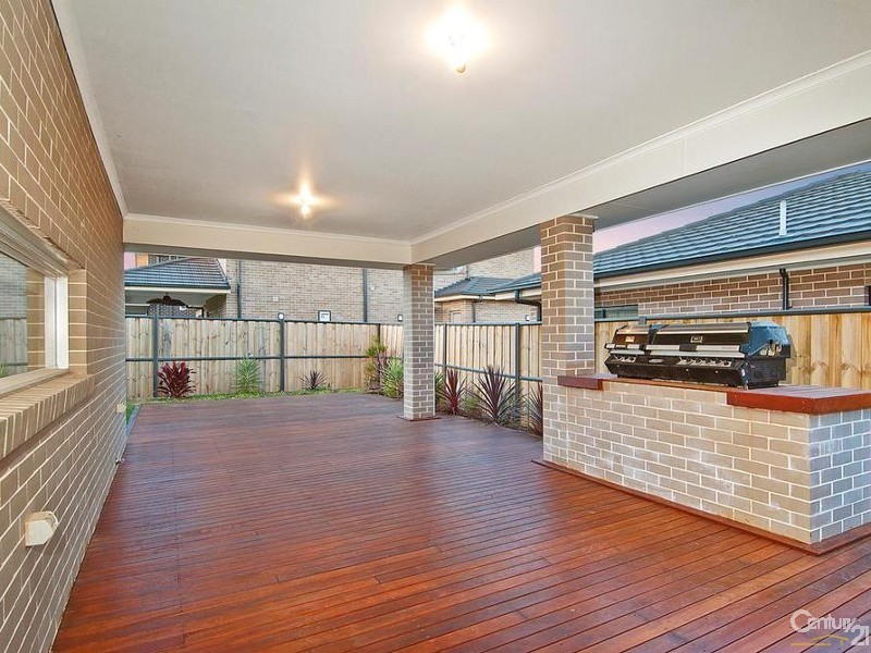 10 Paddock Street, The Ponds NSW 2769