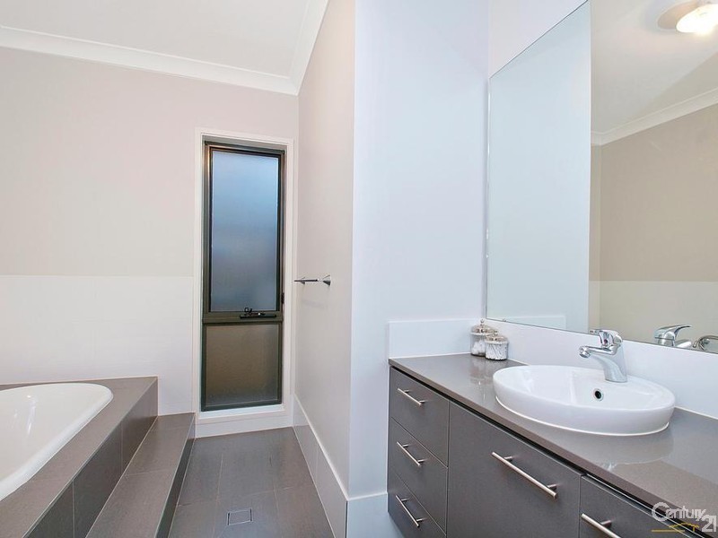 7 Capertee Street, The Ponds NSW 2769