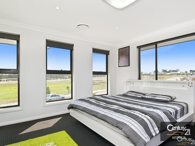 17 Arrowroot Street, The Ponds NSW 2769