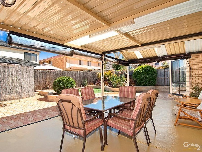 5 Rushden Way, Stanhope Gardens NSW 2768