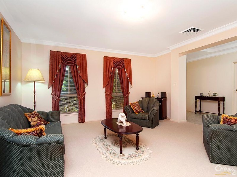 5 Paramount Crescent, Kellyville NSW 2155