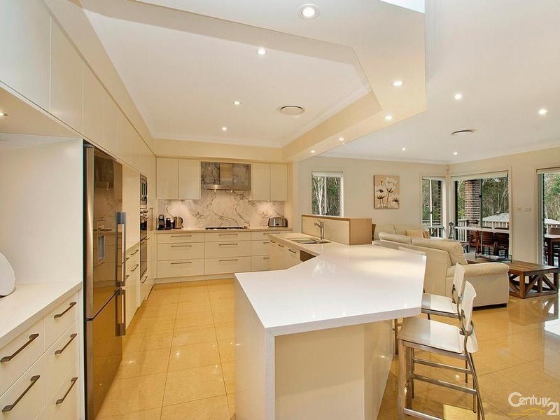 8 Pelligrino Grove, Rouse Hill NSW 2155