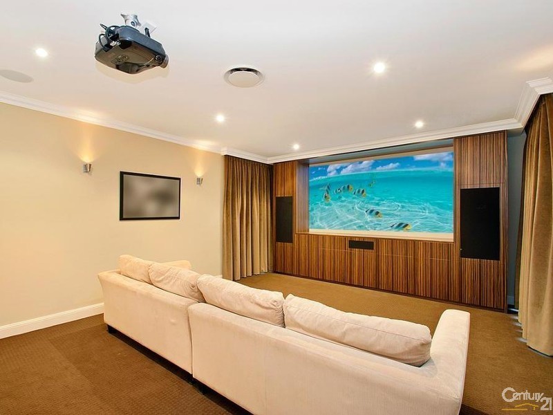 8 Pelligrino Grove, Rouse Hill NSW 2155