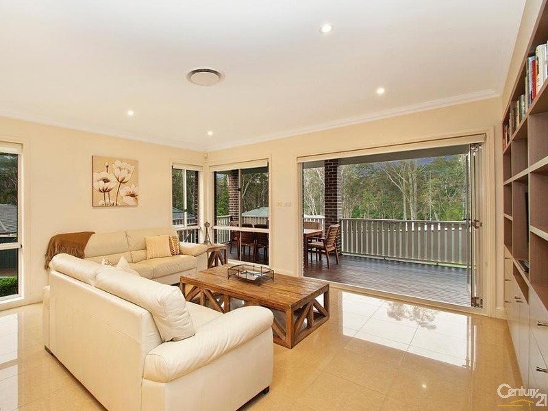 8 Pelligrino Grove, Rouse Hill NSW 2155