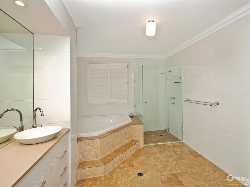 8 Pelligrino Grove, Rouse Hill NSW 2155