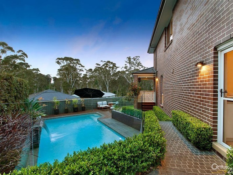 8 Pelligrino Grove, Rouse Hill NSW 2155