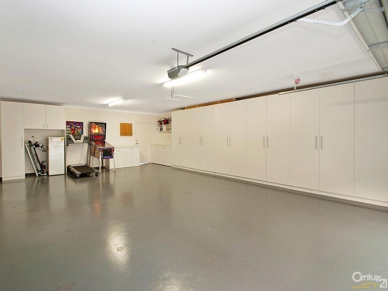 8 Pelligrino Grove, Rouse Hill NSW 2155