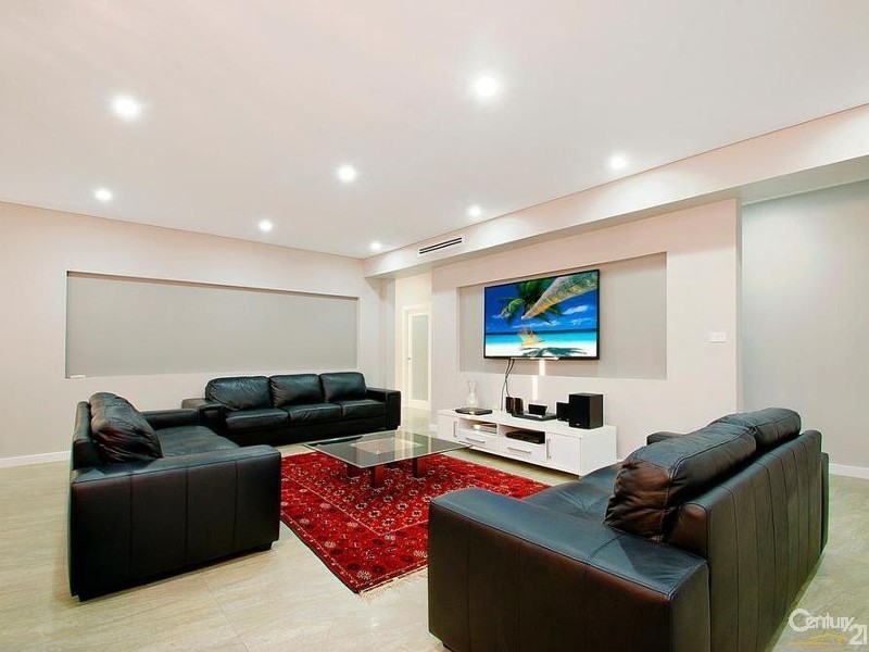 84 Riverbank Drive, The Ponds NSW 2769