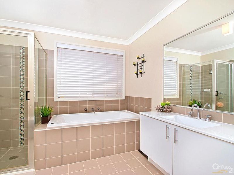 34 Ashtead Parade, Stanhope Gardens NSW 2768