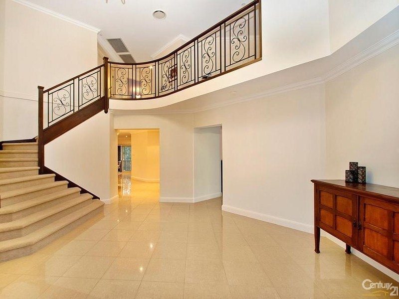 8 Pelligrino Grove, Rouse Hill NSW 2155