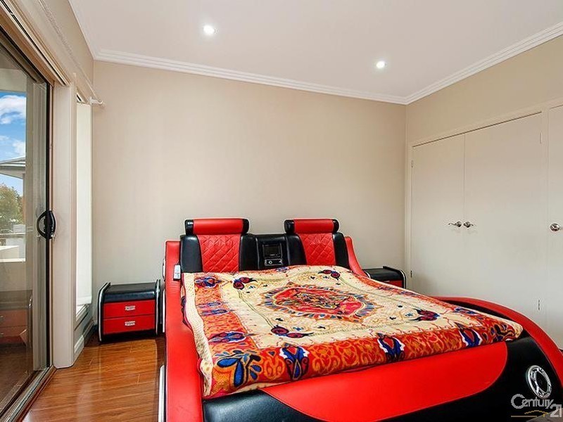 18 Carmargue Street, Beaumont Hills NSW 2155