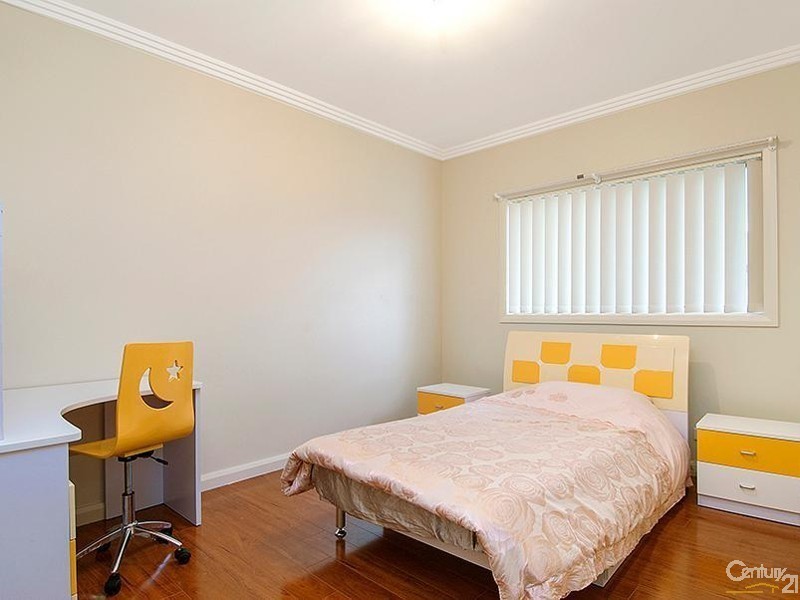 18 Carmargue Street, Beaumont Hills NSW 2155