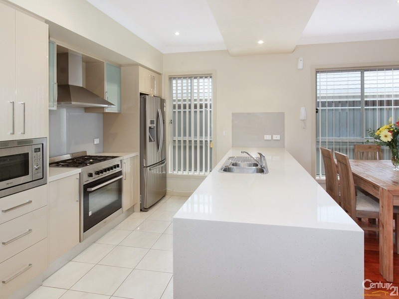 10 Clover Place, The Ponds NSW 2769