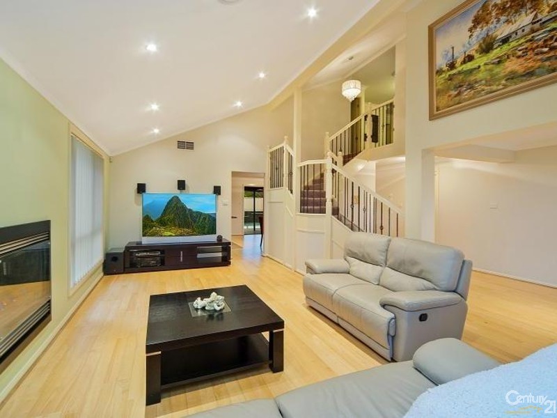 24 Comet Circuit, Beaumont Hills NSW 2155