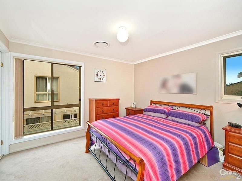 54 Whitehaven Avenue, Quakers Hill NSW 2763
