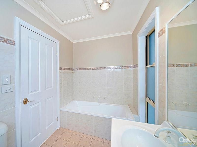 54 Whitehaven Avenue, Quakers Hill NSW 2763