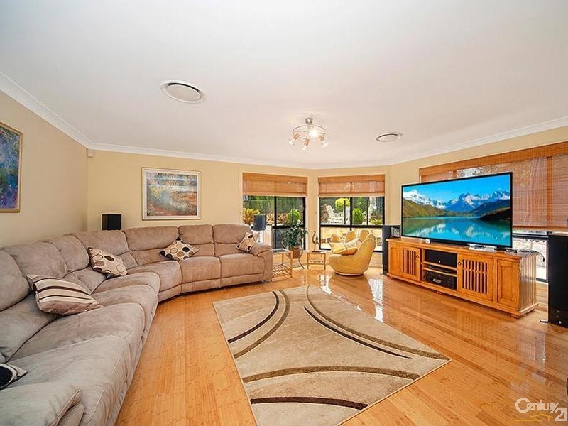 11 Starlight Place, Beaumont Hills NSW 2155