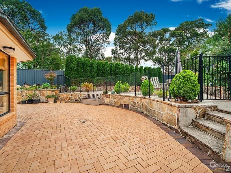 11 Starlight Place, Beaumont Hills NSW 2155