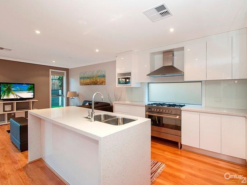 23 Abermain Avenue, The Ponds NSW 2769