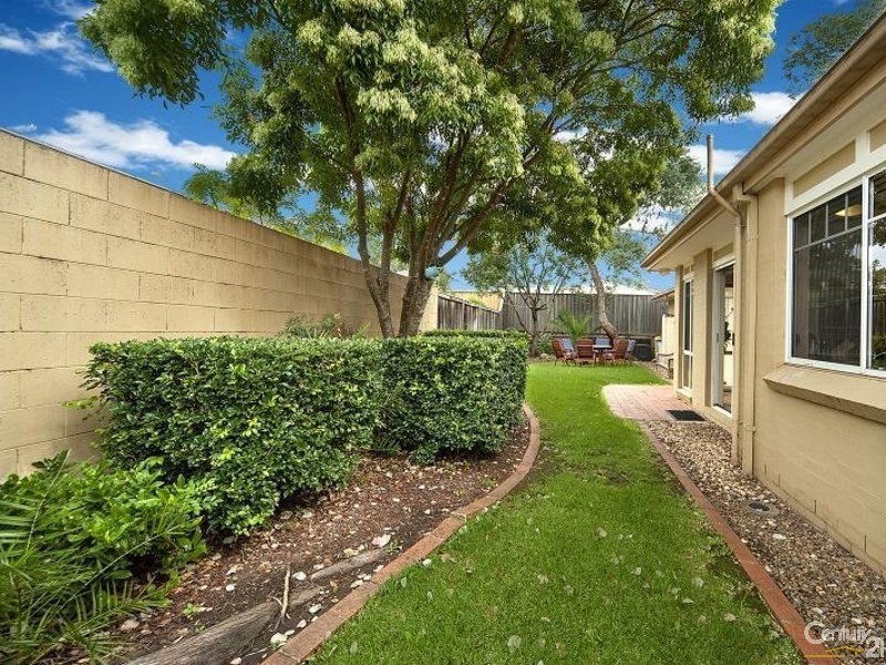 1 Sirrius Close, Beaumont Hills NSW 2155