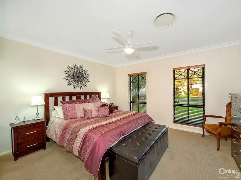 17 Scribblygum Circuit, Rouse Hill NSW 2155