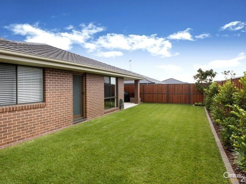 16  Peppermint Fairway, The Ponds NSW 2769