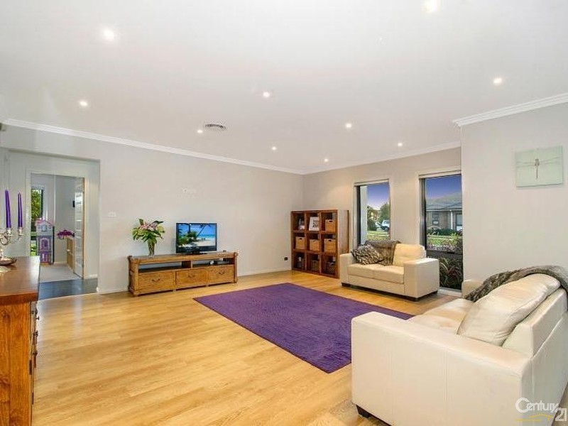 2 Emperor Avenue, The Ponds NSW 2769