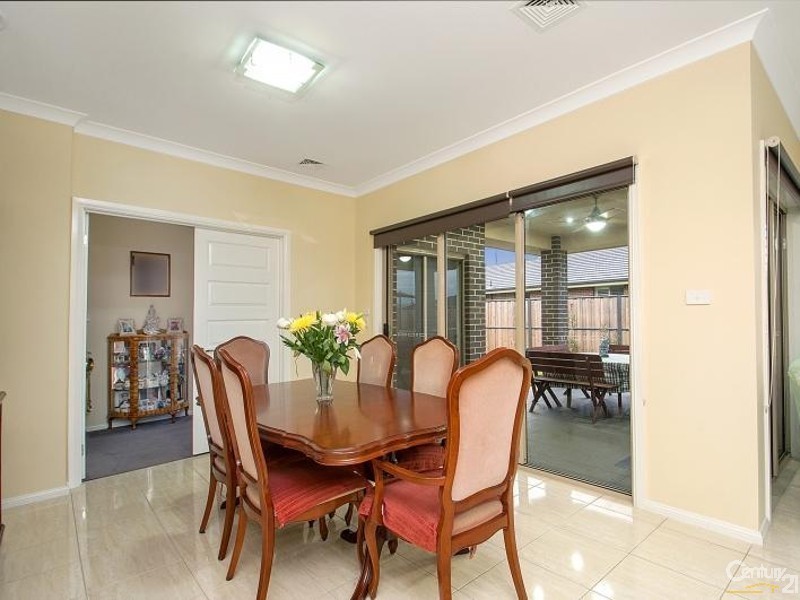 8 Cricket Street, The Ponds NSW 2769