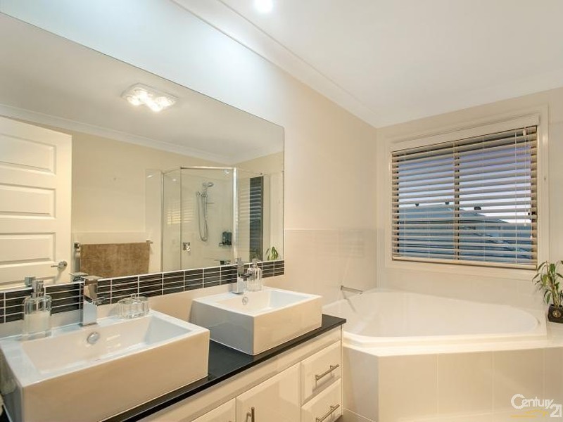 8 Cricket Street, The Ponds NSW 2769