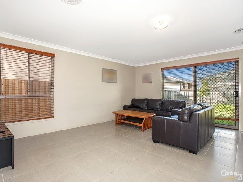 9 Paringa Drive, The Ponds NSW 2769