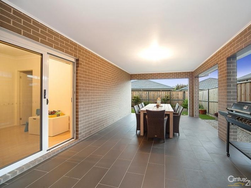 8 Vanilla Drive, The Ponds NSW 2769