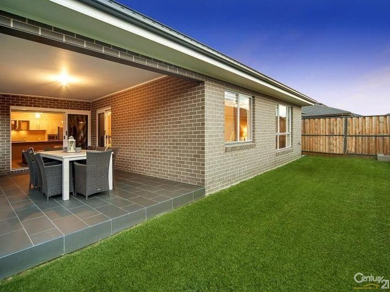 8 Vanilla Drive, The Ponds NSW 2769