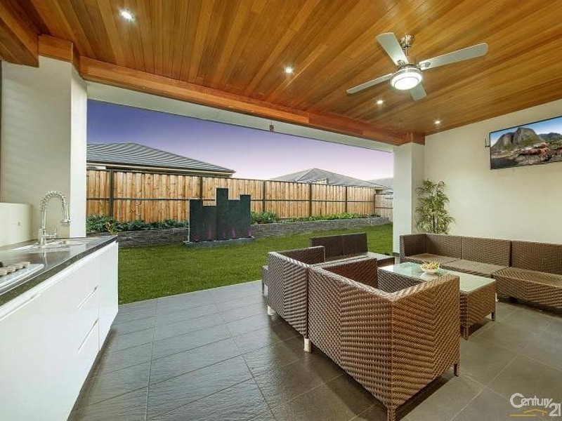 53 Waterfall Boulevard, The Ponds NSW 2769