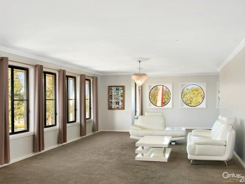 2 Angelwing Street, The Ponds NSW 2769