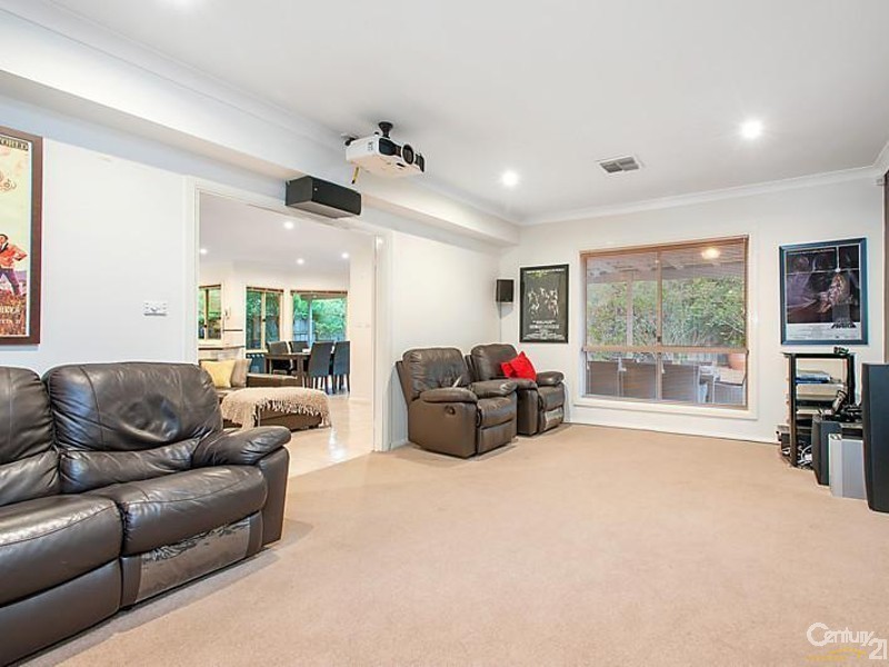 8 McGilvray Place, Rouse Hill NSW 2155