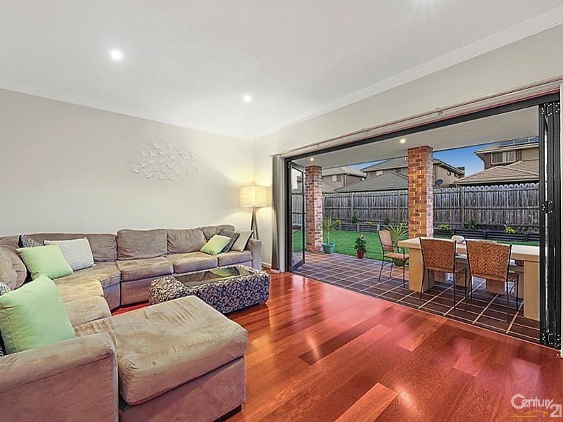 33 Mallard Drive, The Ponds NSW 2769