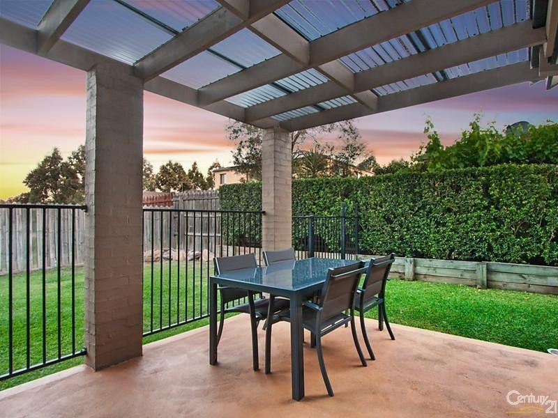 8 Hopkins Circuit, Rouse Hill NSW 2155