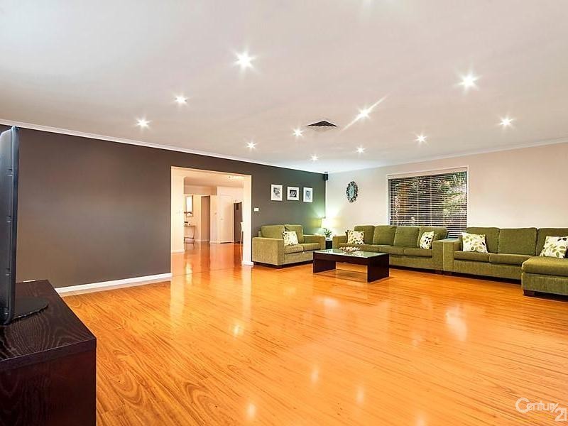 45 Maslin Crescent, Quakers Hill NSW 2763