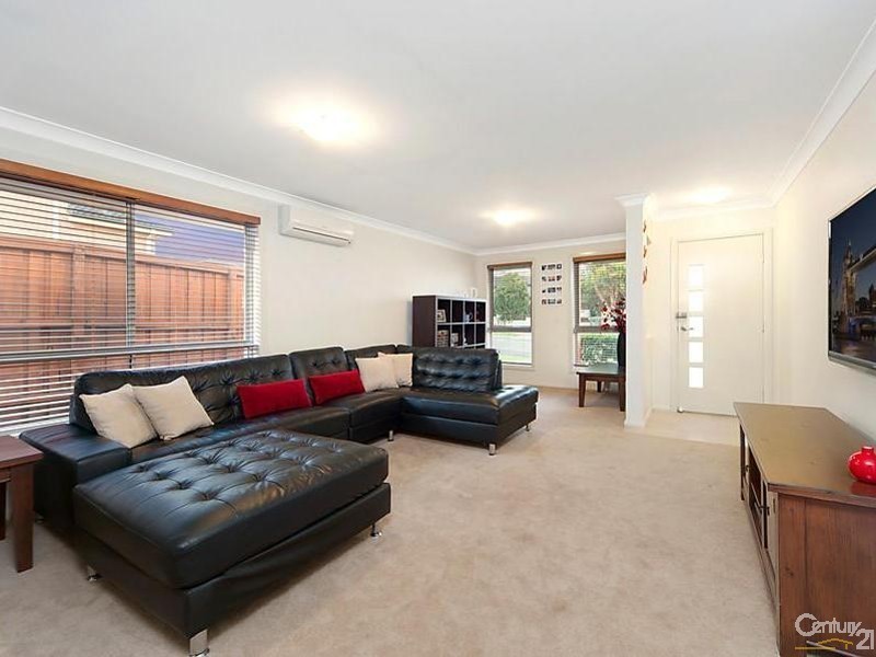 4 Salford Street, Stanhope Gardens NSW 2768