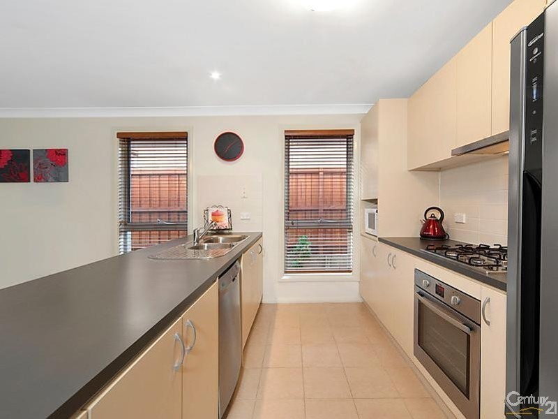 4 Salford Street, Stanhope Gardens NSW 2768