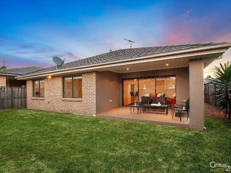 8 Rosebrook Avenue, The Ponds NSW 2769