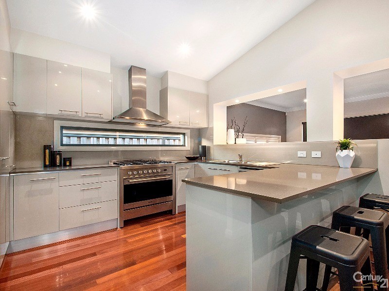 8 Rosebrook Avenue, The Ponds NSW 2769