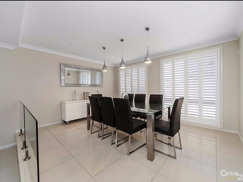 2 Hyatt Close, Rouse Hill NSW 2155