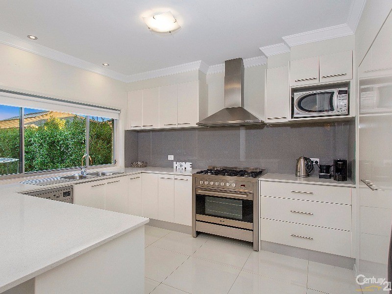 43 Pebble Crescent, The Ponds NSW 2769